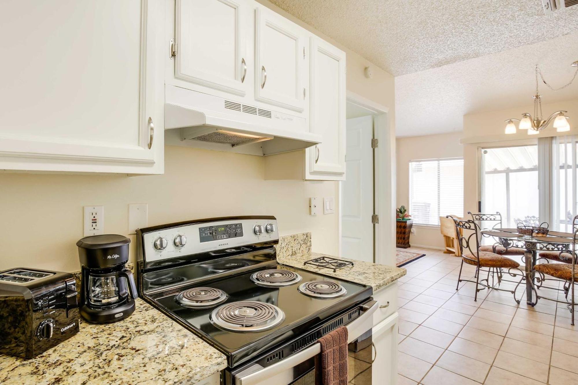 Sunny San Antonio Home With Backyard And Patio! ภายนอก รูปภาพ
