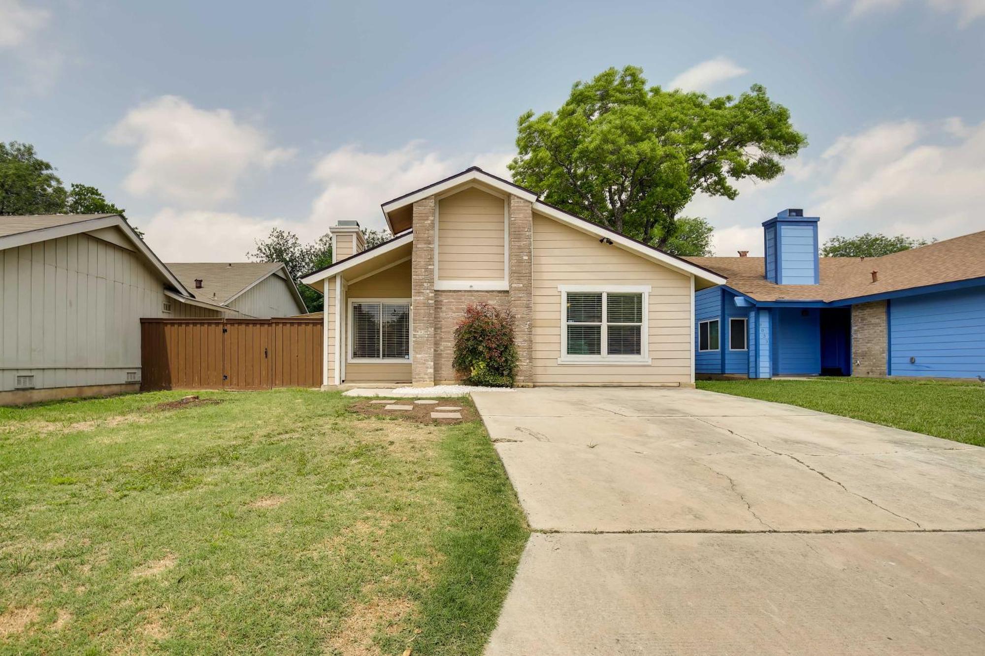 Sunny San Antonio Home With Backyard And Patio! ภายนอก รูปภาพ